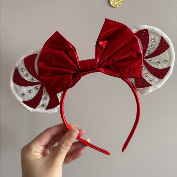 Peppermint Candy Minnie Mouse Headband – Sweet Holiday Style - Picture 1 of 6